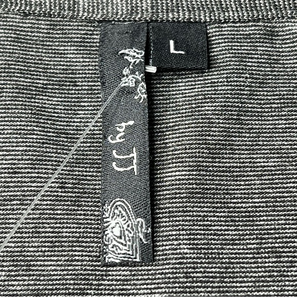 NWT BY JJ Women's Long Sleeve Button Down Grey Stretch Blouse Top Size L - Picture 13 of 16